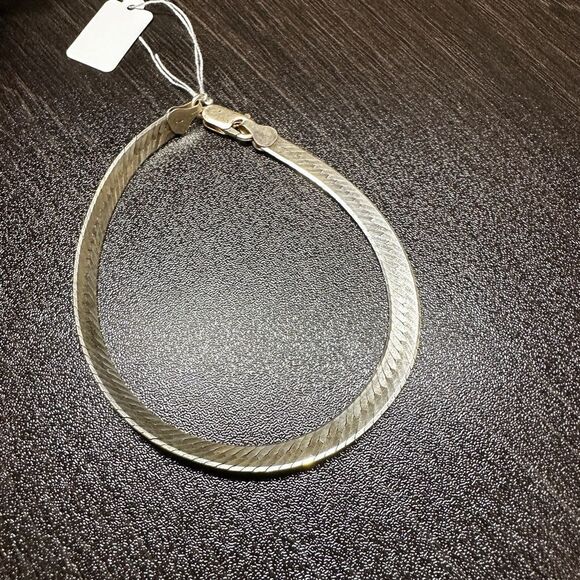 Unisex Stamped Italy silver .925 herringbone bracelet! - Picture 2 of 8